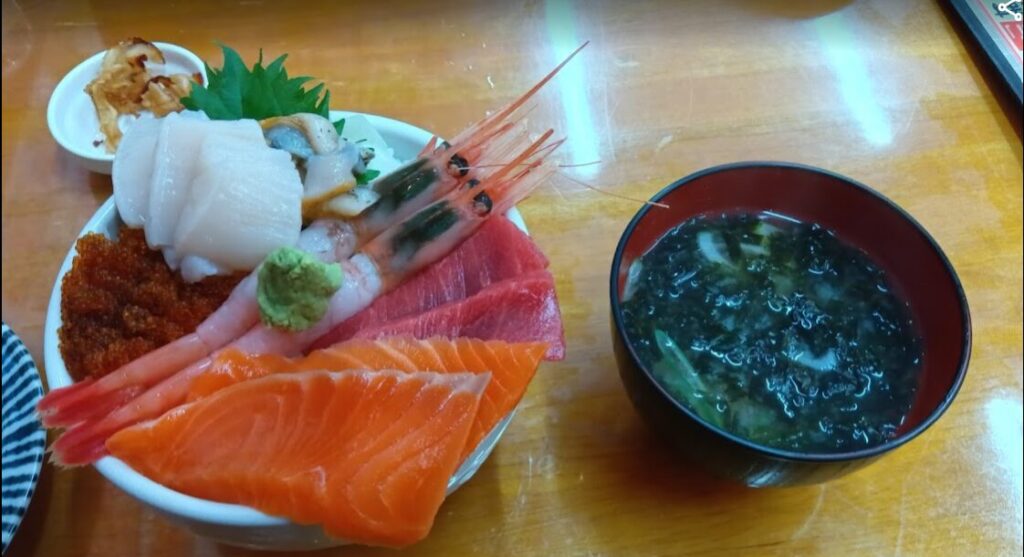 滝波食堂 — 小樽で最初に食べるべき海鮮丼