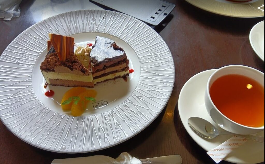 ルタオ本店 — ケーキセットは必食